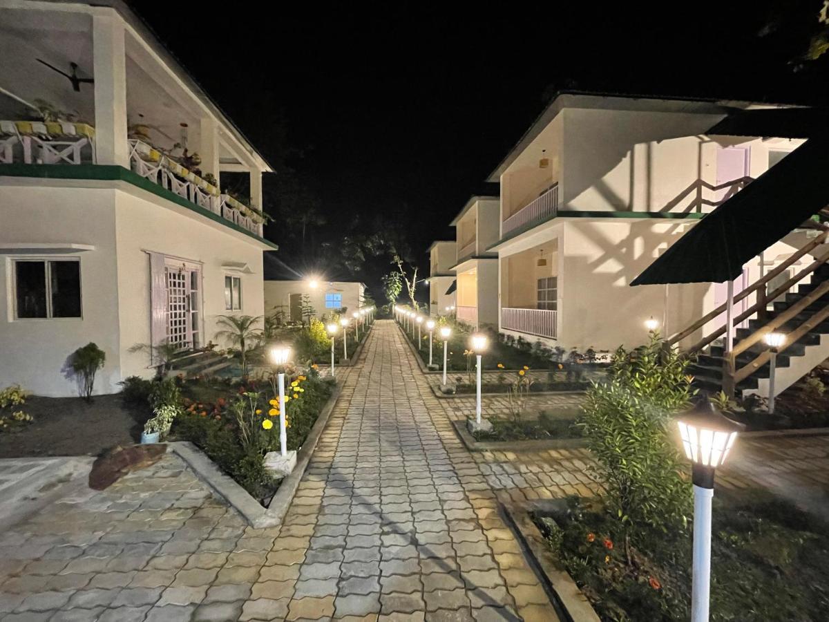 Jaldapara Forest Tourist Lodge Jftl Madari Hat Eksteriør billede